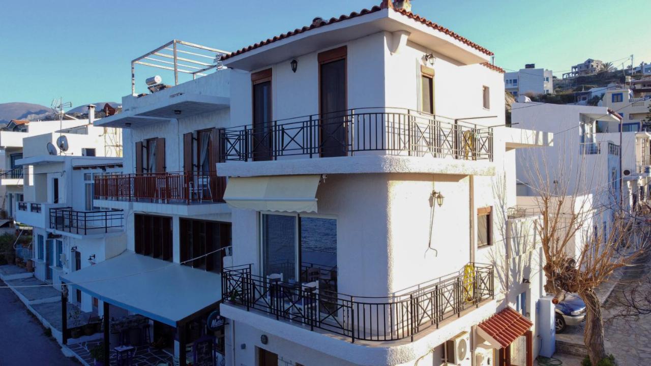 The Island House - Family Size Apt - Overlooking The Aegean - 3 Steps From The Beach モコロス エクステリア 写真